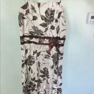 Brown and white flower dress